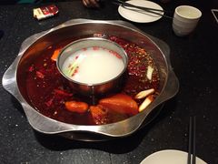 -小天鹅火锅·一线江景洪鼎旗舰店(洪崖洞店)