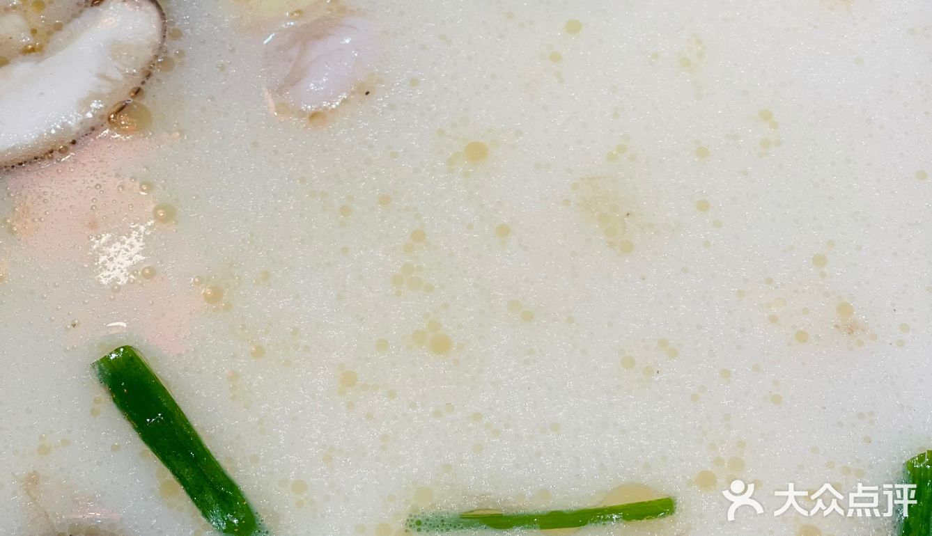 咸阳最好吃的麻辣鱼，冰粉也太赞了[调皮]