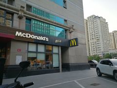 门面-麦当劳(安立路店)