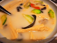 -汤城小厨•粤菜•靓汤(西直门凯德MALL店)