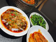 -万重锦·人文川菜馆(骡马市店)