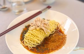 Lake View Chicken Noodles