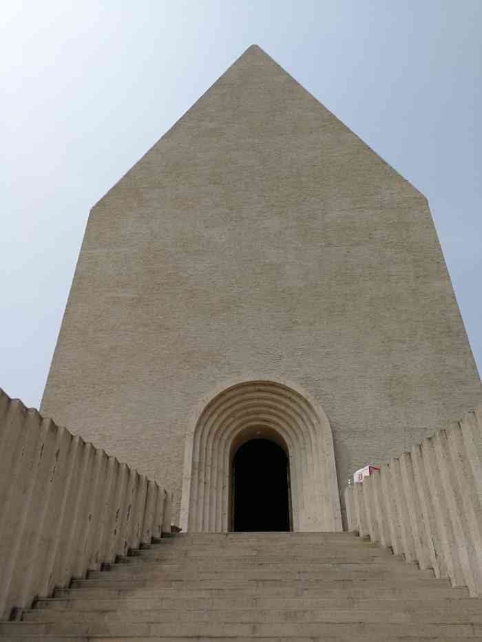 中国艺术研究院中国油画院-"艺术氛围浓厚 有教堂 有展览 有玩 有拍.