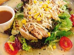 印加藜麦鸡肉沙拉佐意大利黑醋-HELLO 27 意面·沙拉·帕尼尼