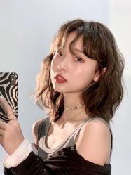 -变画·发型STUDIO