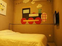 -卡罗酒店(东门晒布地铁站店)