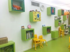 -爱睿思儿童早教亲子游泳(万象城店)