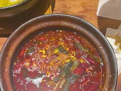 -有红鸡毛店·砂锅菜(抚琴夜市店)