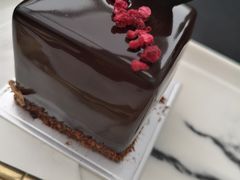 -UNI UNI(环亚凯瑟琳店)