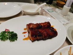 -香港百合居(LCM置汇旭辉广场店)