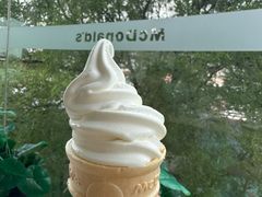 -麦当劳(展览路店)