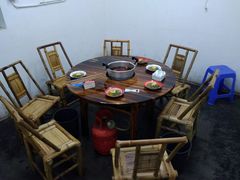 包厢-咏勝锑锅麻辣烫(净居寺路总店)