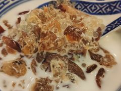 传统牛奶桃胶加西米-双喜老铺(人民广场店)