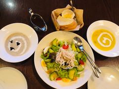 牛油果鸡丝沙拉-斯比特花园西餐厅(东方商厦店)