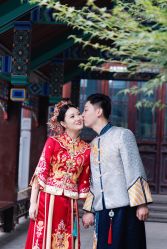 -曼青婚纱礼服馆