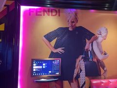 -UK派对KTV(日月广场店)