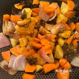 鸡腿奶味咖喱拌面