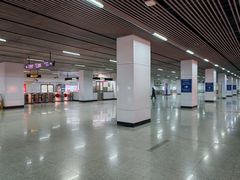 -龙溪路(地铁站)