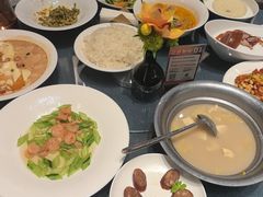 -凤凰园烤鸭店·唐山菜·传承花椒肉(老唐丰路店)