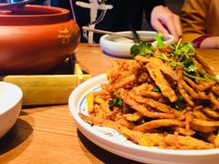 -云海肴·汽锅鸡·云南菜(天山百盛优客店)