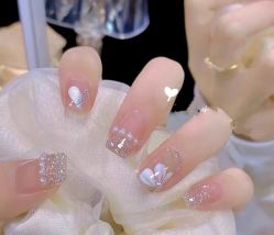 -悦指间美甲美睫