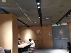 -麦当劳(中山公园龙之梦店)