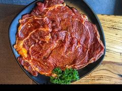 -青古韩式炭火烤肉店