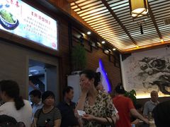 等位区-笑来喜馄饨小笼工坊店(湖滨街店)