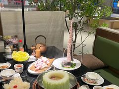 -得意咚瓜·顺德鱼生·冬瓜火锅(深圳首店)