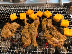 -马路牙子烧烤音乐酒馆(望京店)