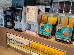 -荣誉国际酒店-云顶旋转餐厅