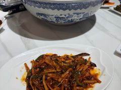 -南京金牛湖巨碗鱼头