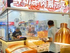 -来龍儿鲜切牛肉自助老火锅
