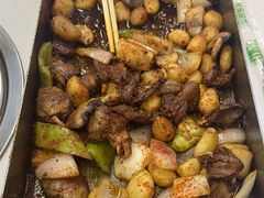 -老东镇啤酒屋海鲜加工·蒸汽海鲜·海鲜烧烤(台东店)