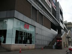 -百盛(莘庄店)