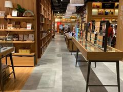 -百新书局(尚悦湾店)