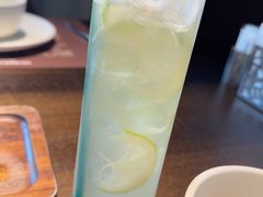 -九月里.自由花园餐厅