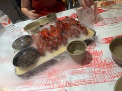 -肥肥虾庄·金牌油焖大虾(汉街SKP店)