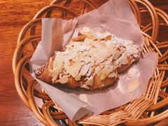 杏仁羊角-麦田工坊(月湖店)