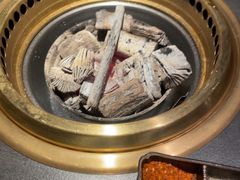-铭牛烧肉·和牛海鲜自助(高新月牙湖店)