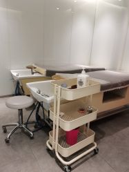 -LESSMORE科技头皮理容中心