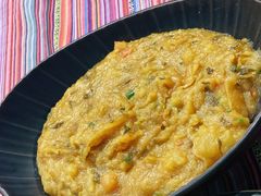 -香巴拉云南餐厅(华莱坞店)