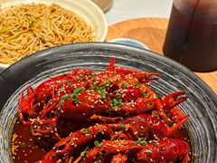 -肥肥虾庄·金牌油焖大虾(杨园滨江时代walk店)