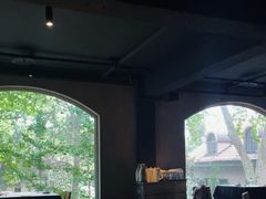 -穹六人间 people 6(岳阳路店)