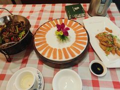 -醉美东江·三文鱼·烧鸡公