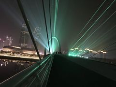 -南京眼步行桥