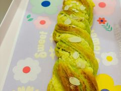 椰香扭扭包-好利来(南京路一店)