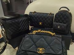 -聚云奢二手奢侈品黄金手表包包回收·中古店(三里屯总店)
