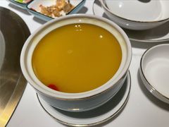 领鲜花胶鸡汤-领鲜天下·焗海鲜·花胶鸡(天目里店)