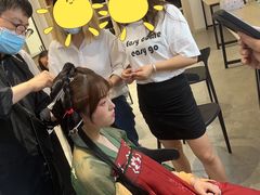 -群丽化妆摄影美甲纹绣培训学校